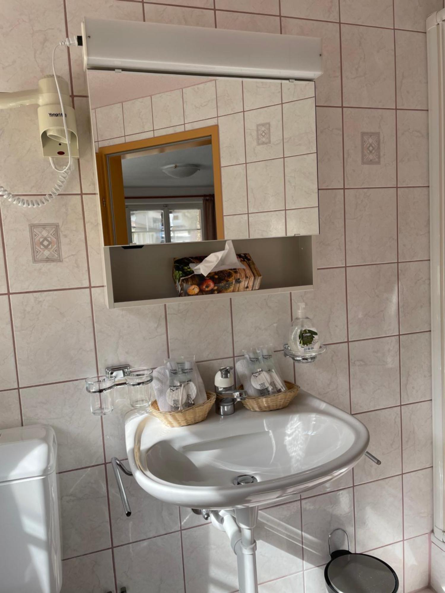 Muhlen Hotel Restaurant Edelweiss מראה חיצוני תמונה